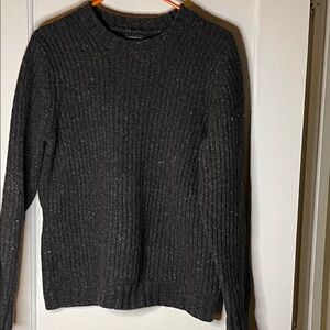 Express Design Studio, Dark Gray Ribbed Crewneck Sweater, 💯 Lamb wool. Lg. EUC